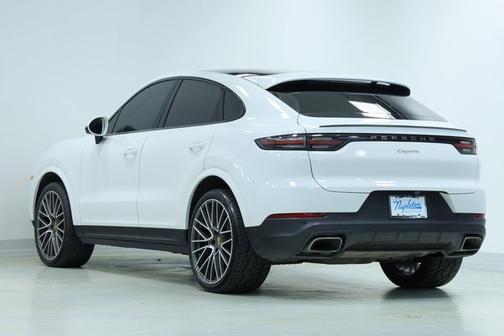 2021 Porsche Cayenne Base