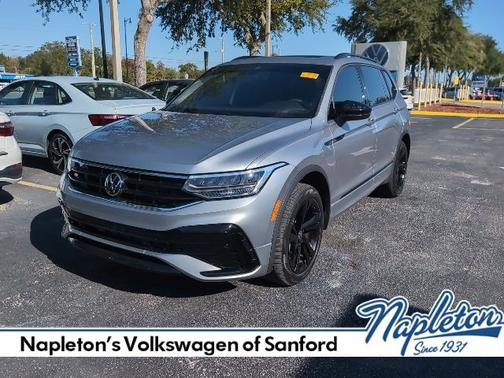 2023 Volkswagen Tiguan SE R-Line Black