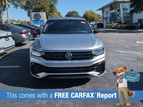 2023 Volkswagen Tiguan SE R-Line Black
