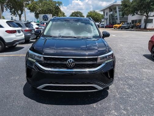 2022 Volkswagen Taos SE