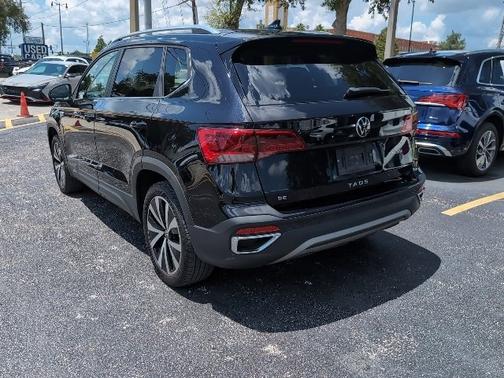 2022 Volkswagen Taos SE