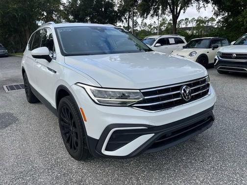2023 Volkswagen Tiguan SE