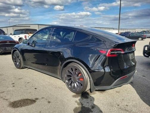 2024 Tesla Model Y Performance