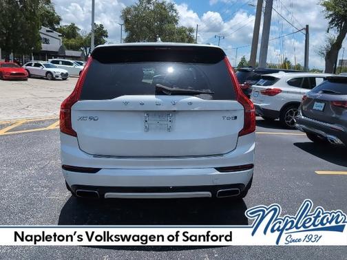 2017 Volvo XC90 T6 R-Design