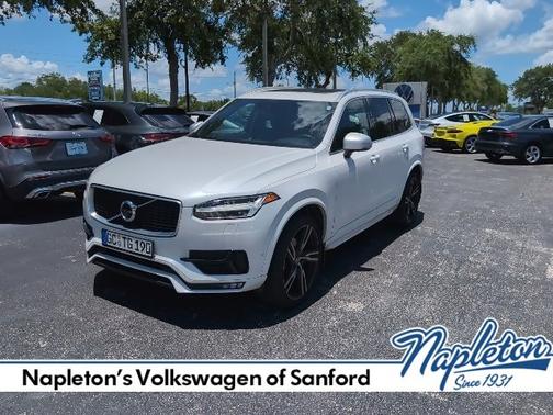 2017 Volvo XC90 T6 R-Design