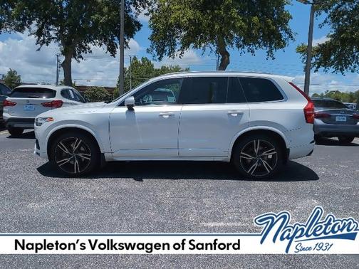 2017 Volvo XC90 T6 R-Design