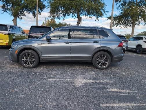2022 Volkswagen Tiguan SE