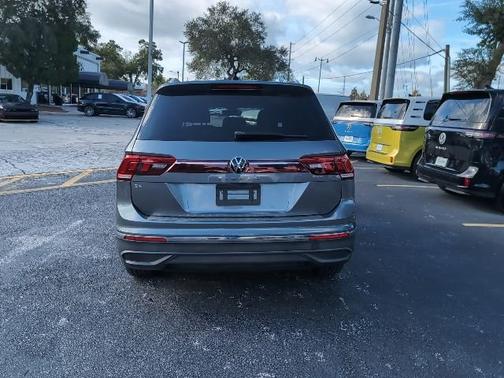 2022 Volkswagen Tiguan SE