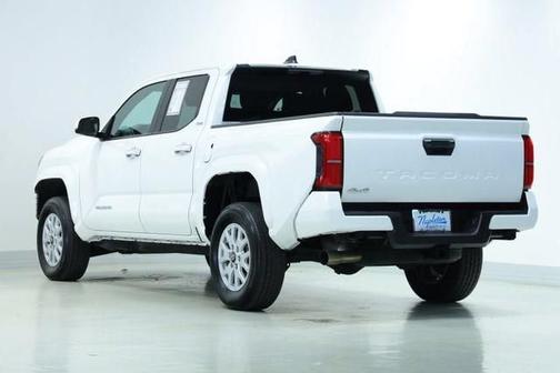 Ice 2025 Toyota Tacoma SR5