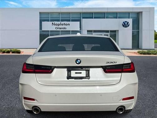 White Metallic 2025 BMW 330 330i