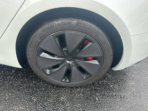 2024 Tesla Model 3 Base