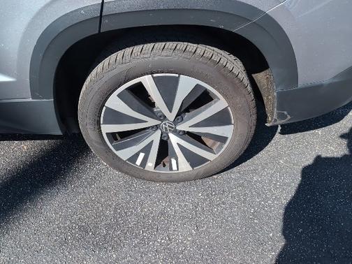 2024 Volkswagen Taos SE