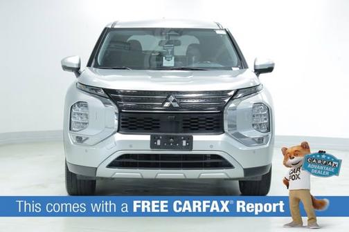 2023 Mitsubishi Outlander SE
