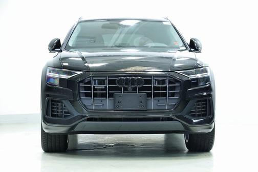 2022 Audi Q8 Premium Plus