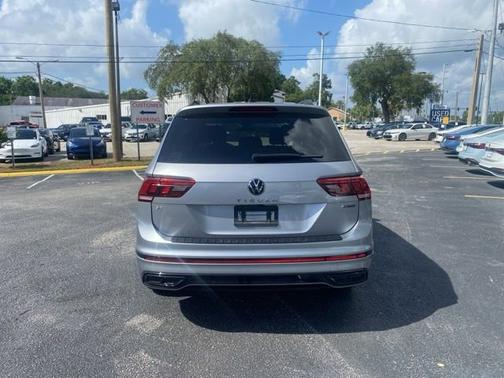 Silver 2024 Volkswagen Tiguan SE R-Line Black