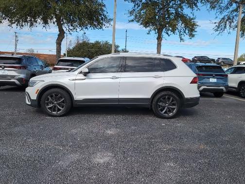 2023 Volkswagen Tiguan SE