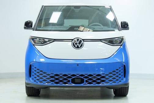 2025 Volkswagen ID. Buzz Pro S Plus