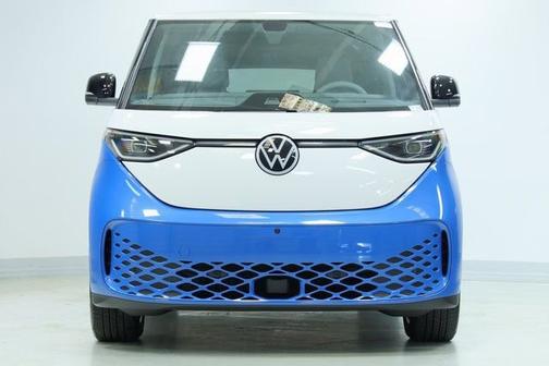2025 Volkswagen ID. Buzz Pro S Plus