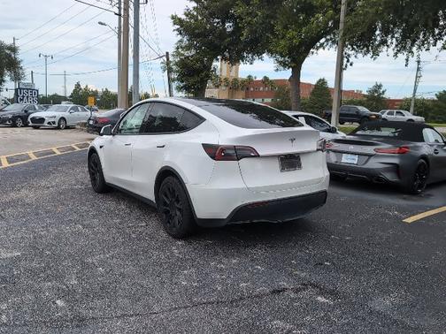 White 2022 Tesla Model Y Long Range