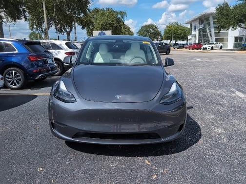 2022 Tesla Model Y Long Range