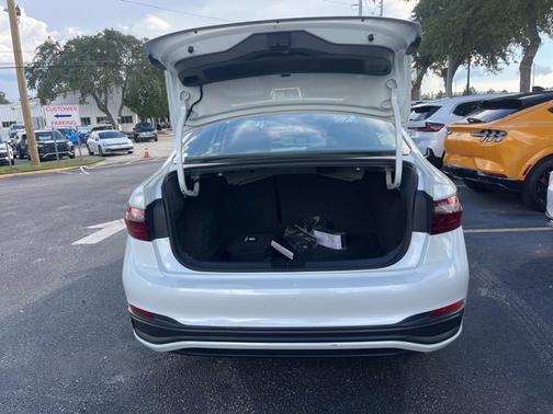2023 Volkswagen Jetta SE