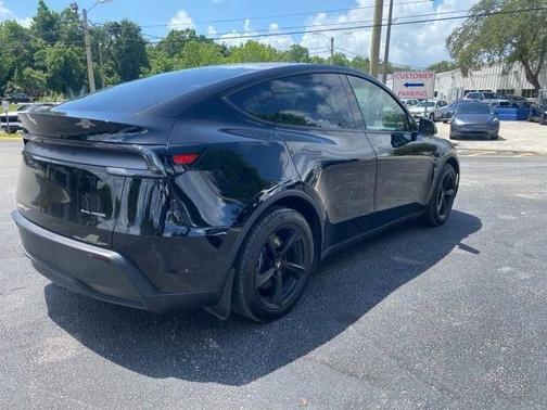 Diamond Black 2026 Tesla Model Y Long Range