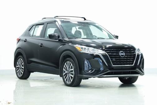 2022 Nissan Kicks SV