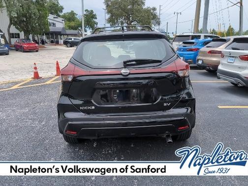 2022 Nissan Kicks SV