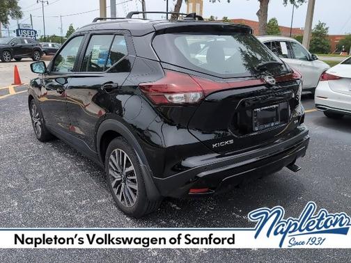2022 Nissan Kicks SV