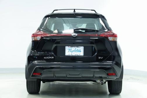 2022 Nissan Kicks SV