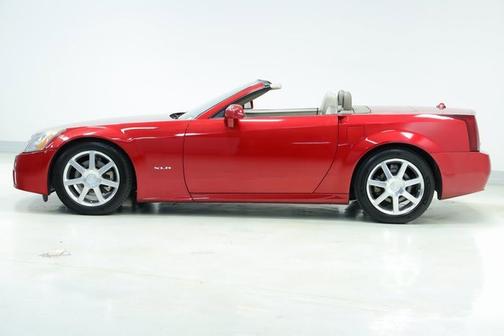 2004 Cadillac XLR Base