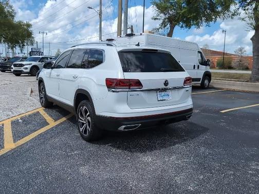 White 2021 Volkswagen Atlas 3.6L V6 SEL Premium