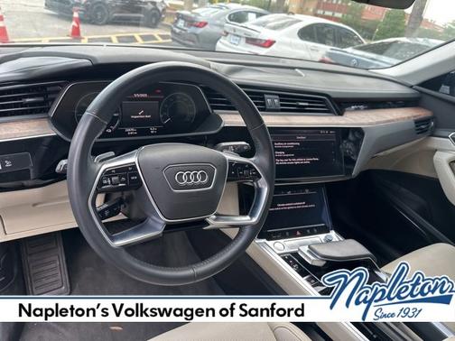2019 Audi e-tron Prestige