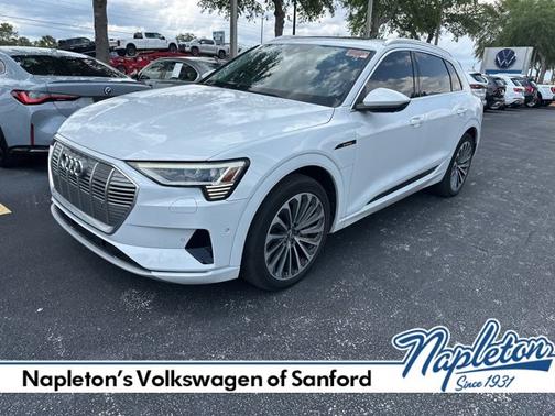2019 Audi e-tron Prestige