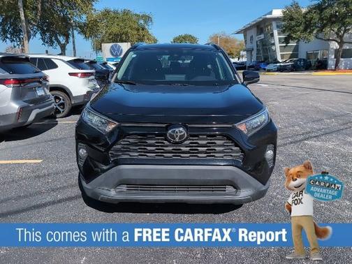 2020 Toyota RAV4 XLE