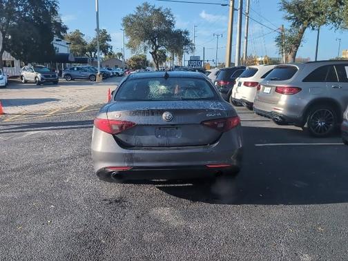 2022 Alfa Romeo Giulia Ti