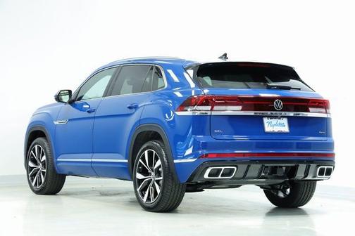 2025 Volkswagen Atlas Cross Sport 2.0T SEL Premium R-Line