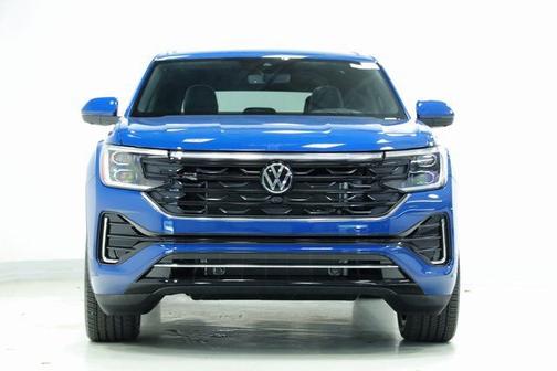 2025 Volkswagen Atlas Cross Sport 2.0T SEL Premium R-Line
