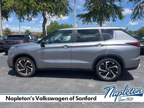 2022 Mitsubishi Outlander SE