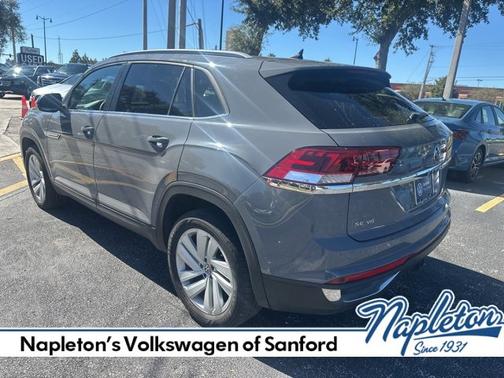 2022 Volkswagen Atlas Cross Sport 3.6L V6 SE w/Technology