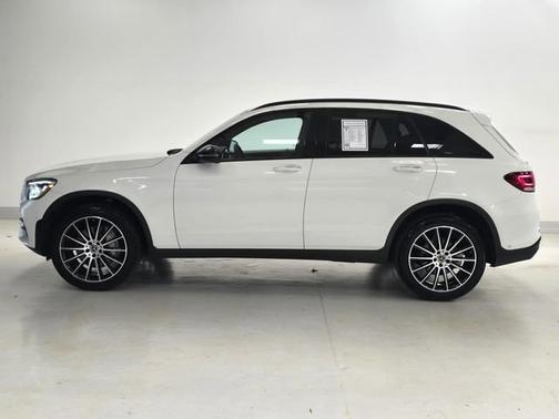 White 2022 Mercedes-Benz GLC 300 Base