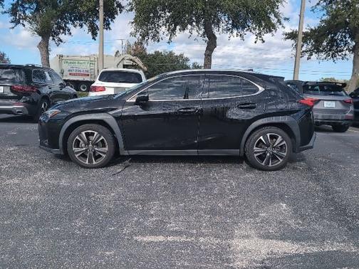 2021 Lexus UX 200 Base