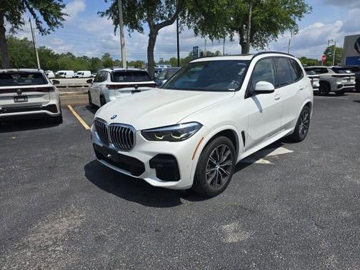 Mineral White Metallic 2022 BMW X5 xDrive40i