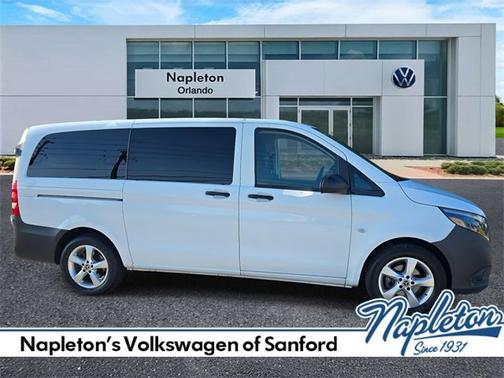2023 Mercedes-Benz Metris Passenger