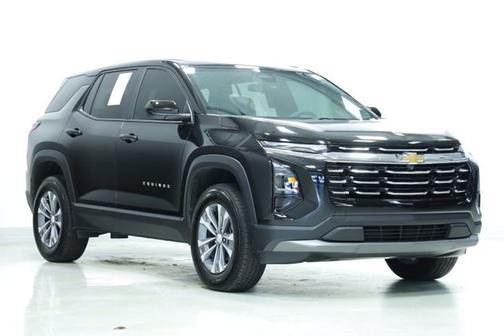 Mosaic Black Metallic 2026 Chevrolet Equinox FWD LT