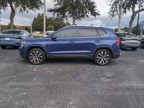 2022 Volkswagen Taos SE