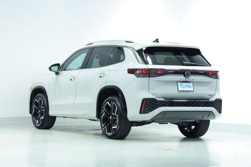 2026 Volkswagen Tiguan SEL R-Line Turbo