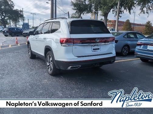 2024 Volkswagen Atlas 2.0T SE w/Technology