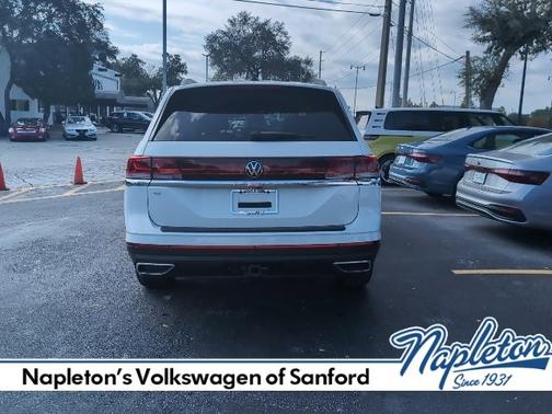 2024 Volkswagen Atlas 2.0T SE w/Technology
