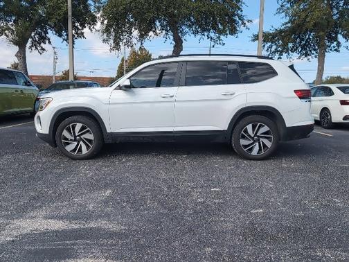 2024 Volkswagen Atlas 2.0T SE w/Technology